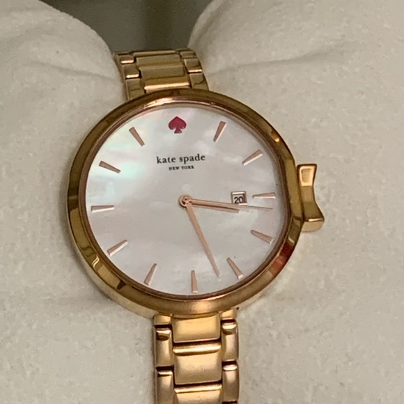 Kate Spade Gold Watch NEEDS NEW BATTERY!! - Picture 3 of 3